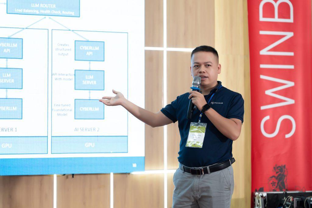 Ông Vũ Thanh Công, Giám đốc Sản phẩm Nessar trình bày tại sự kiện